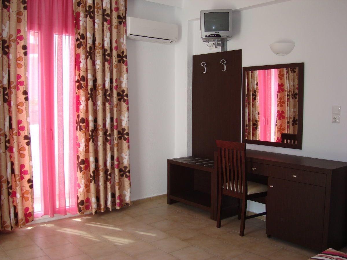 Elena Studios & Suites Ornos  Exterior photo